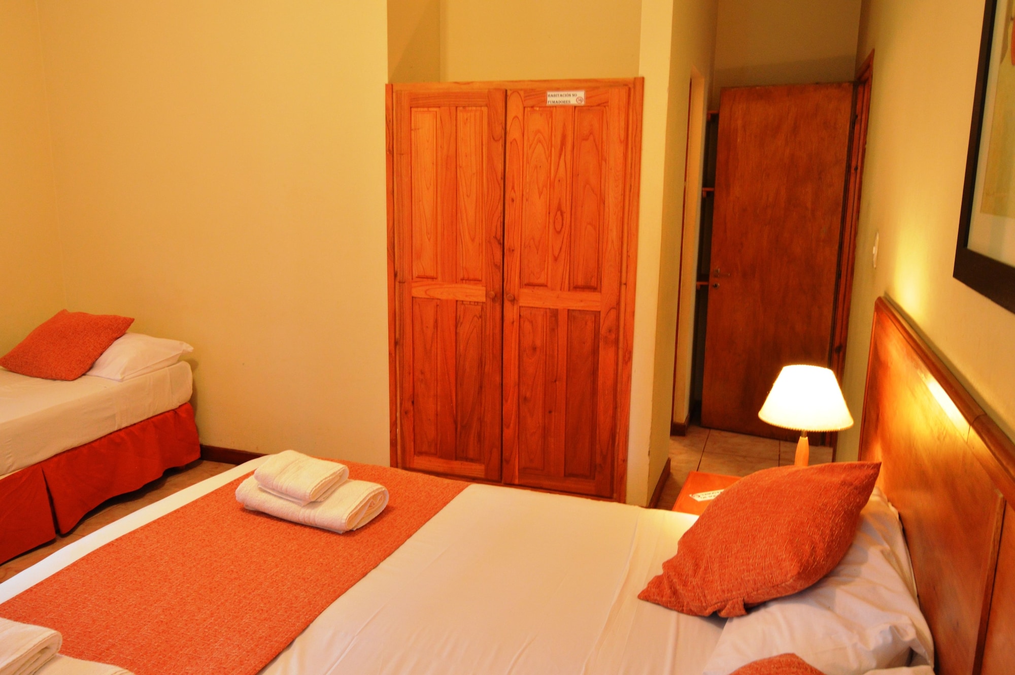 ROOM, TRIPLE