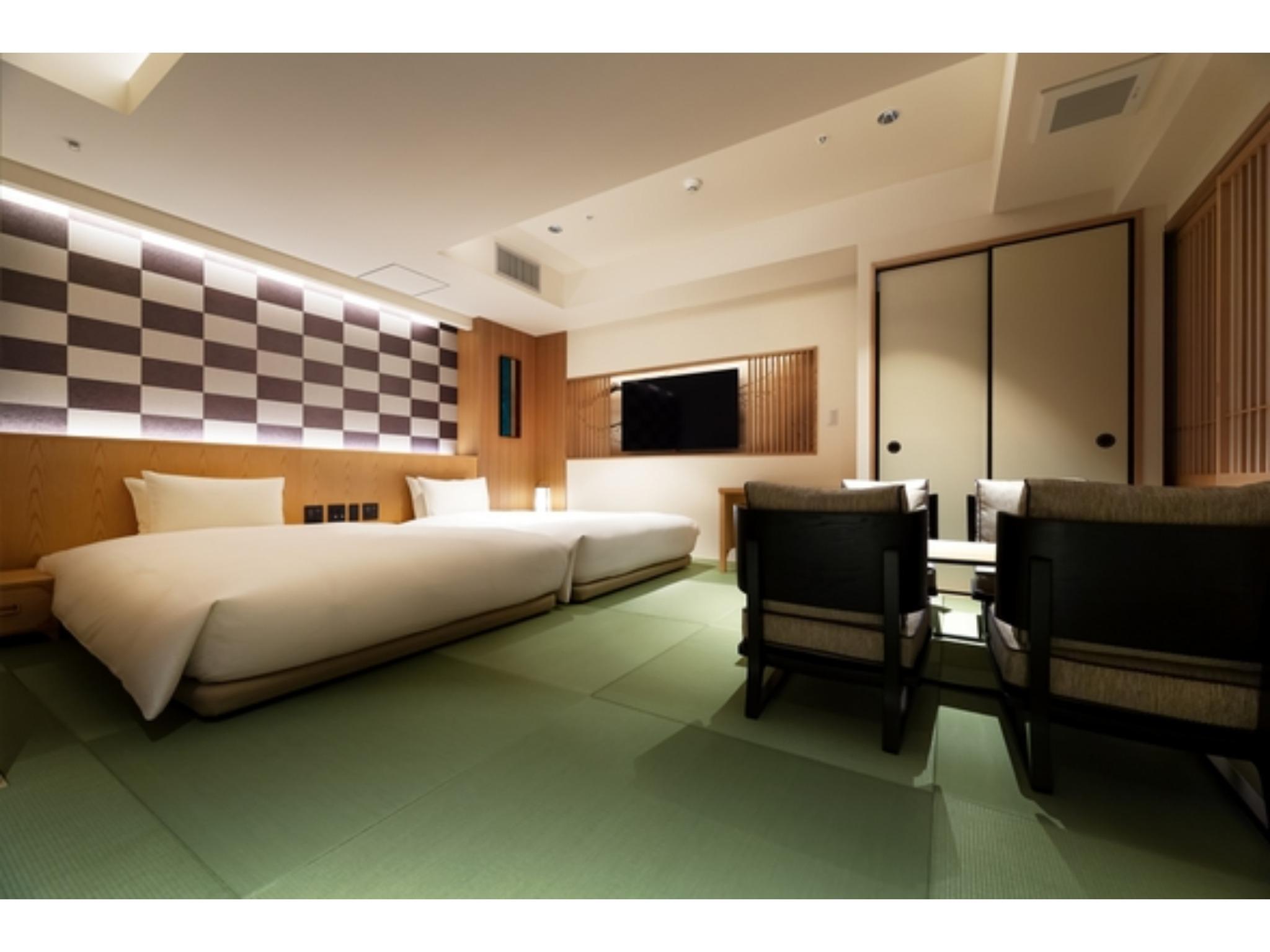 Japanese, Guest Room, Suite, 2 Double Beds, City View, Outdoor Bath
