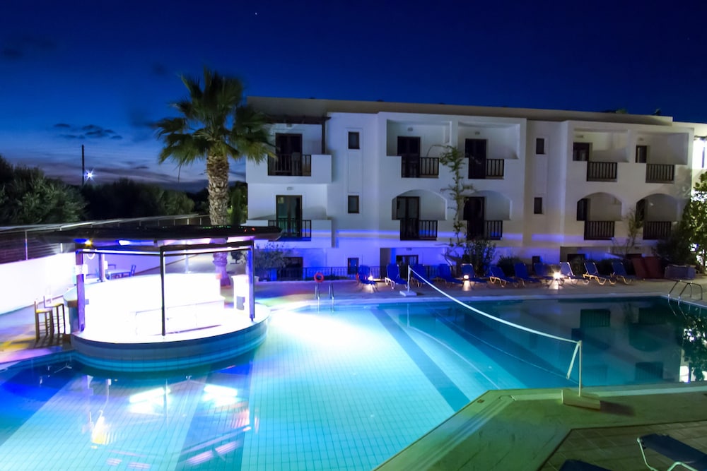 Club Lyda Hotel 38/66