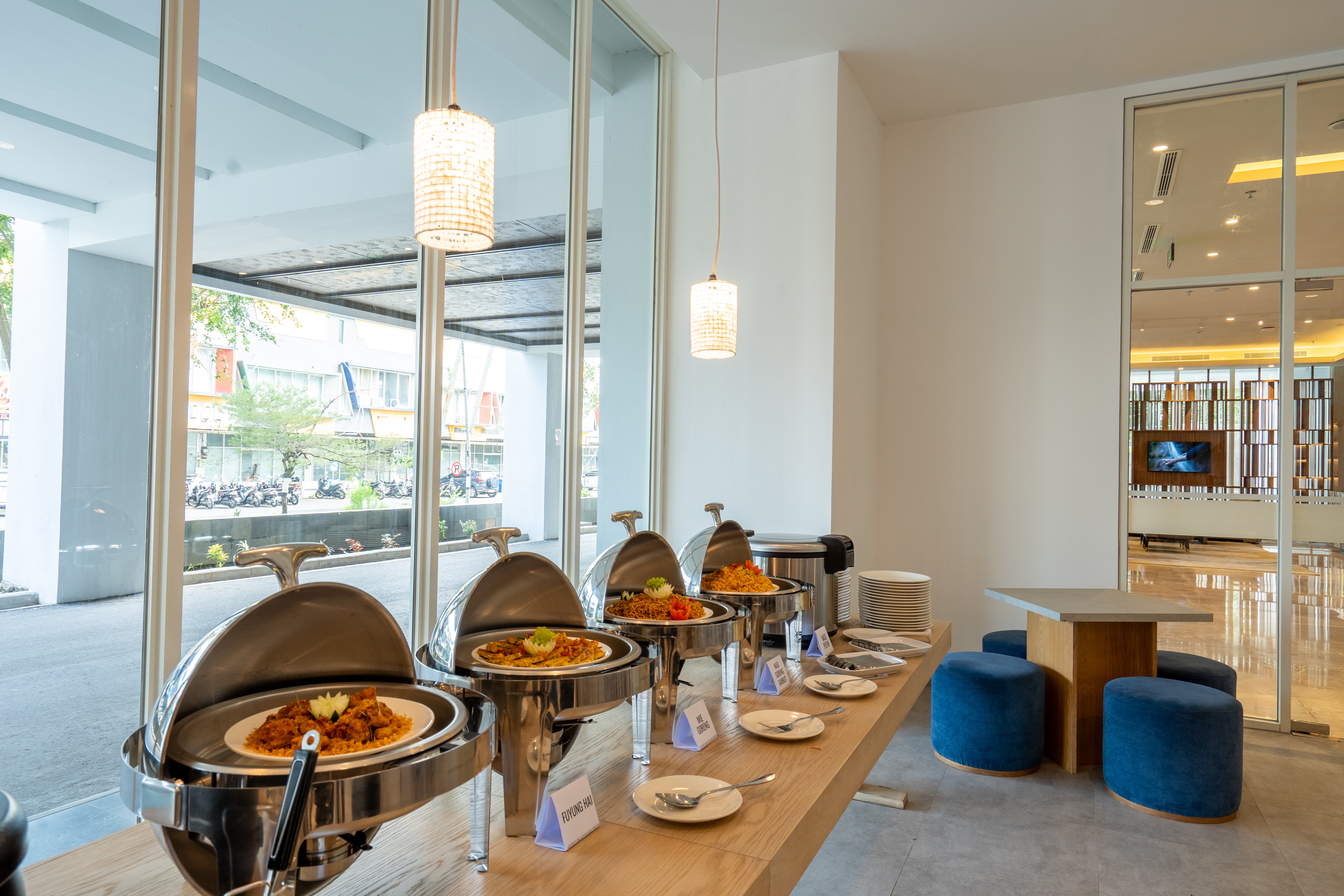 Holiday Inn Express and Suites Banjarmasin 9/12