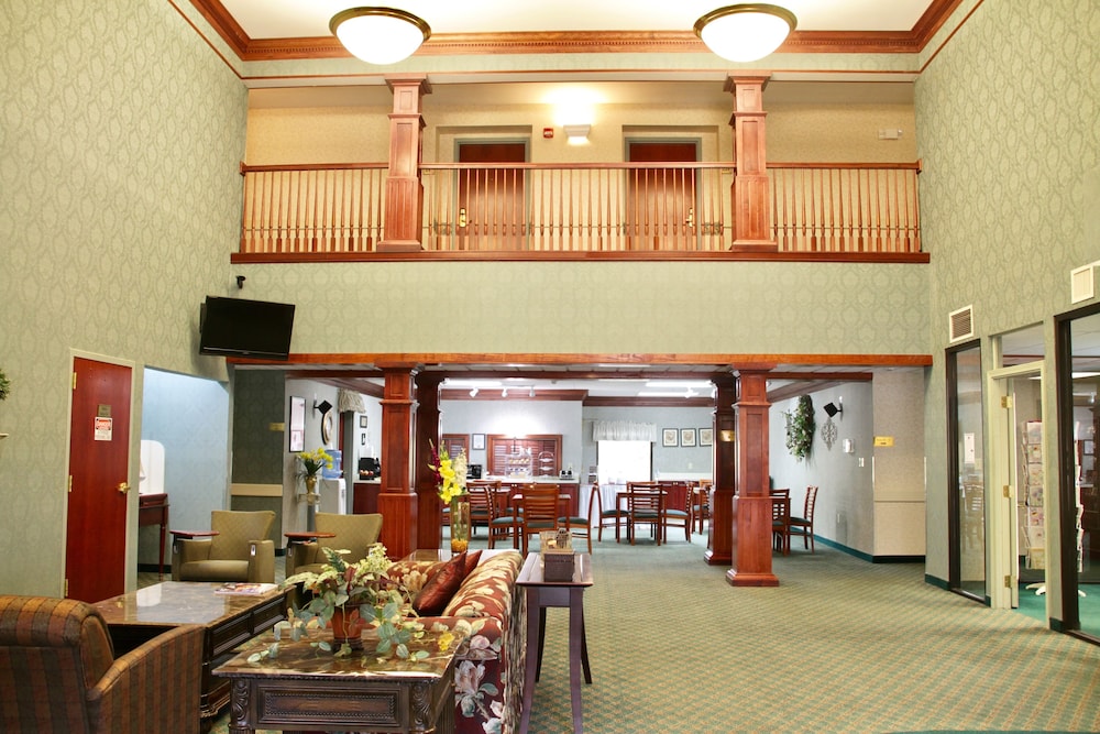 Grand Vista Hotel and Suites 39/61