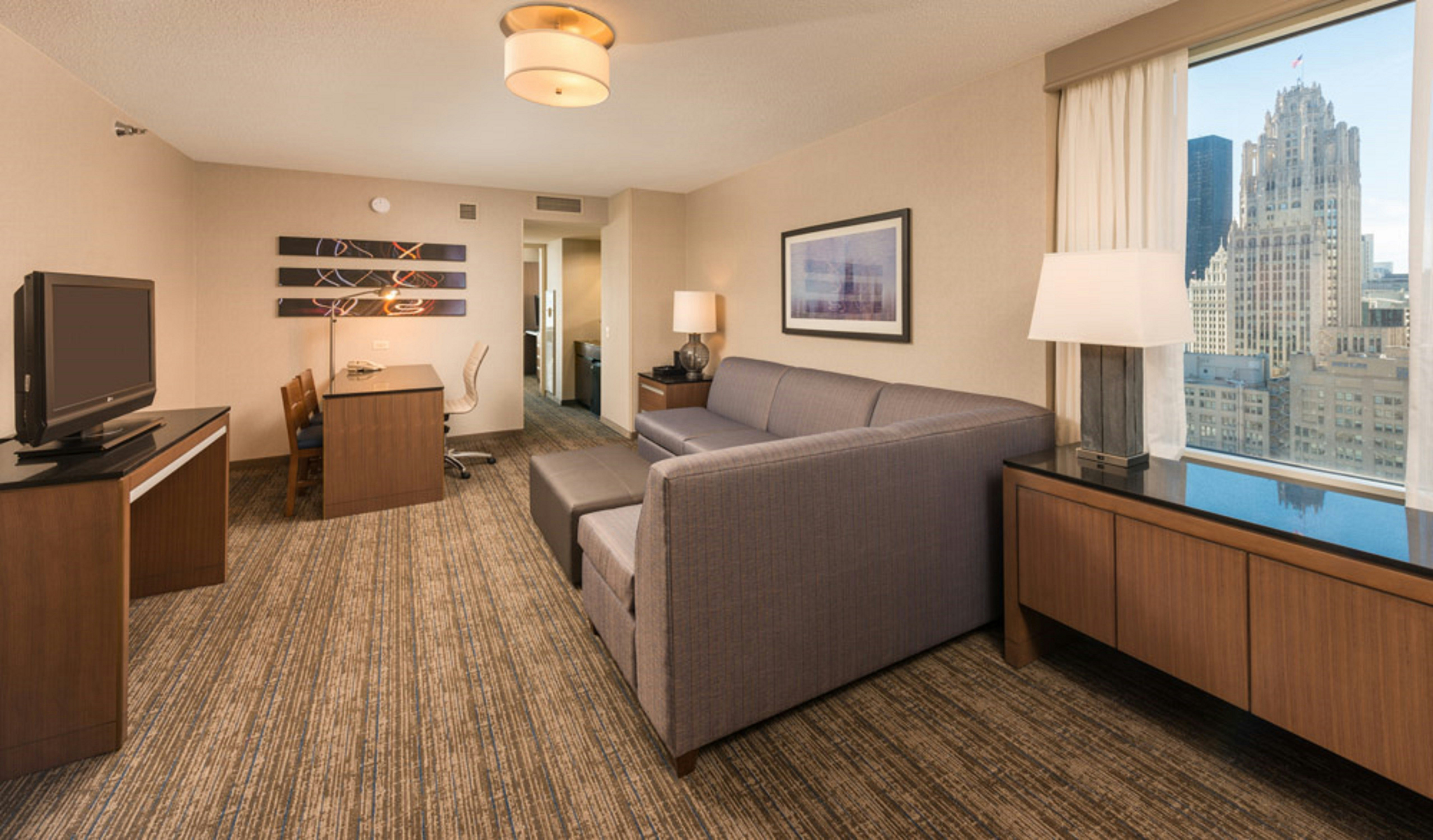 Embassy Suites by Hilton Chicago Downtown Magnificent Mile 23/53
