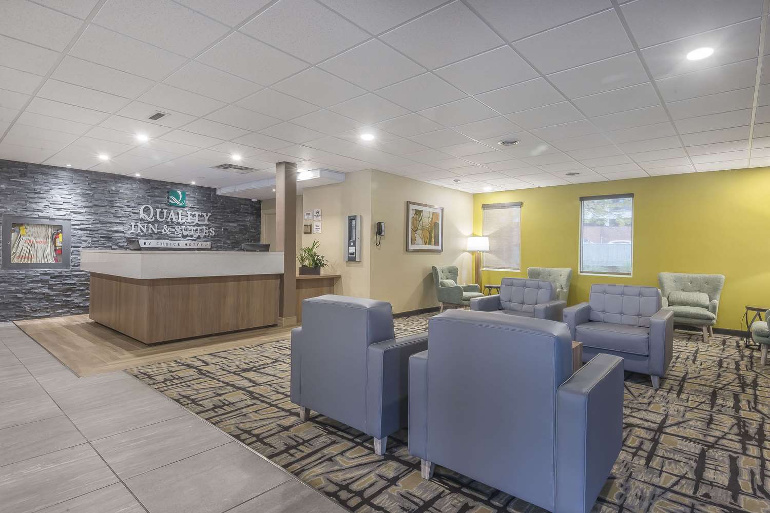 Quality Inn & Suites Downtown Windsor 8/20