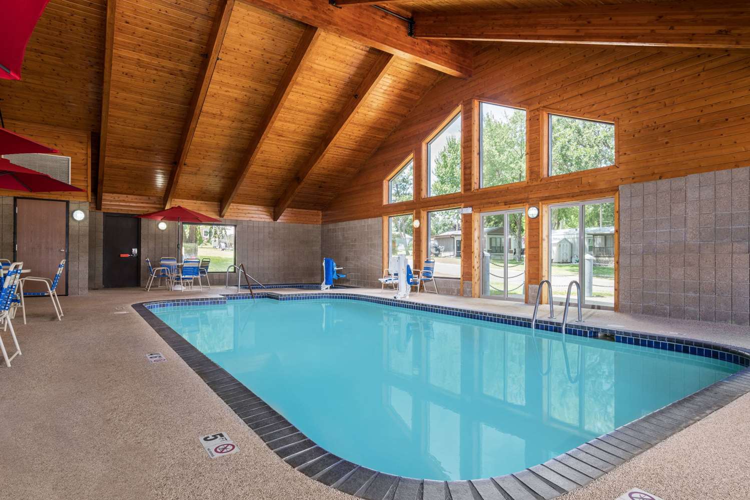 Americinn By Wyndham Lake City 8/17