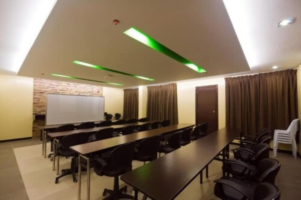 Go Hotels Puerto Princesa 34/50