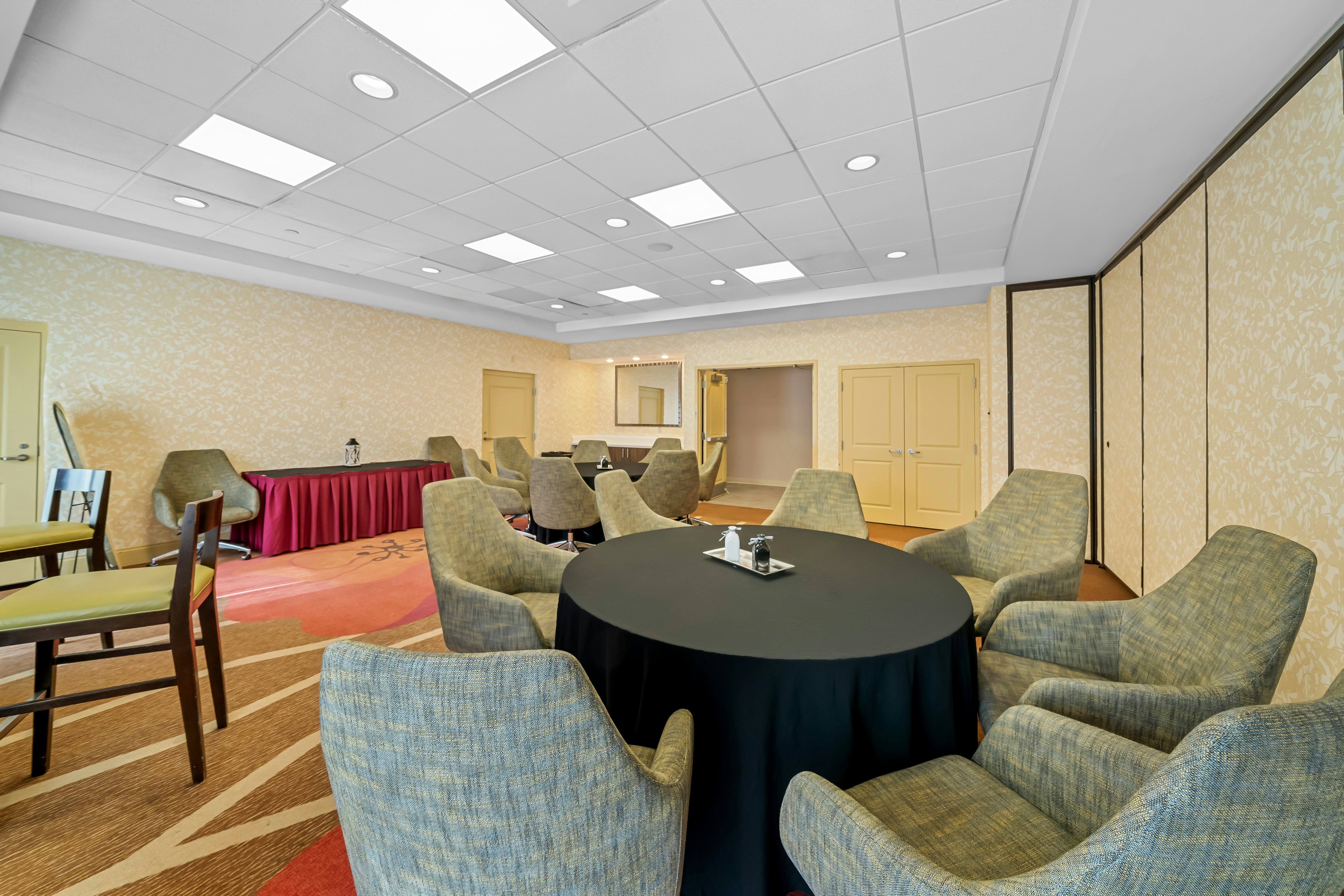 Hilton Garden Inn Plymouth, MA 31/48