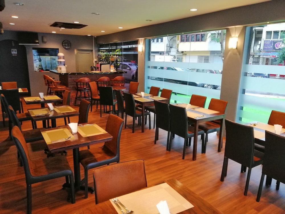 Hotel Sunjoy9 Mid Valley 32/50