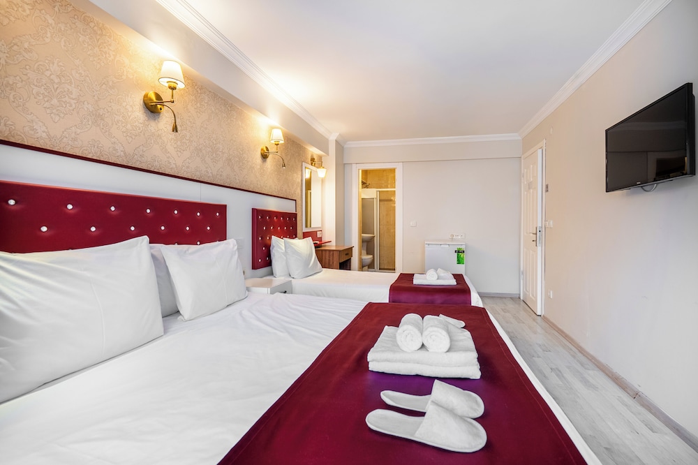 Cihangir Palace Hotel 47/69