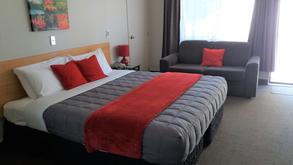 Bay Palm Motel 15/50