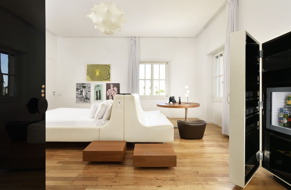 Palazzo Montemartini Rome, A Radisson Collection Hotel 25/77