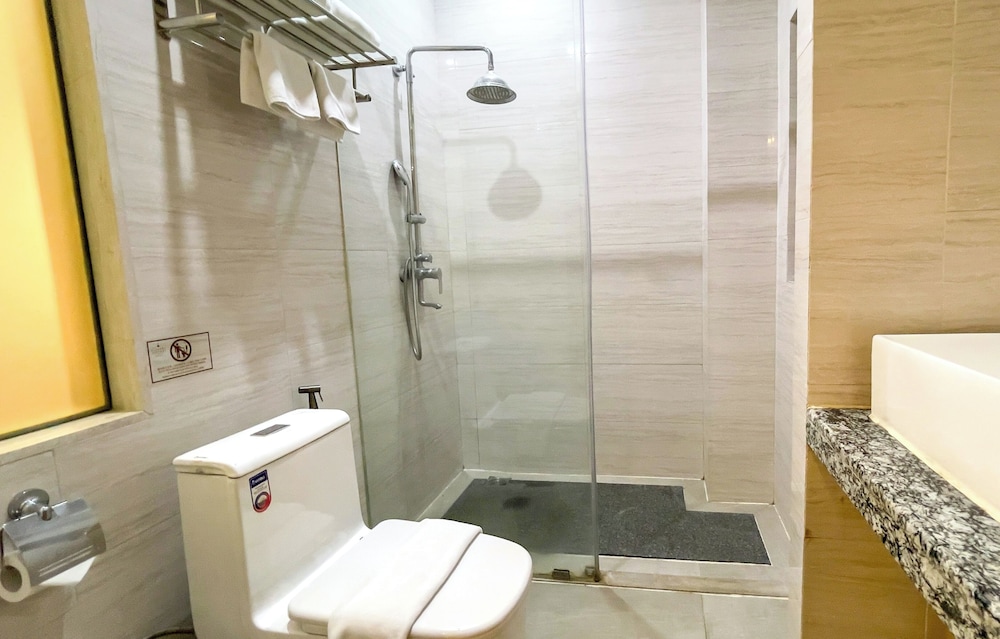 Elegant Bangkok Hotel 50/50