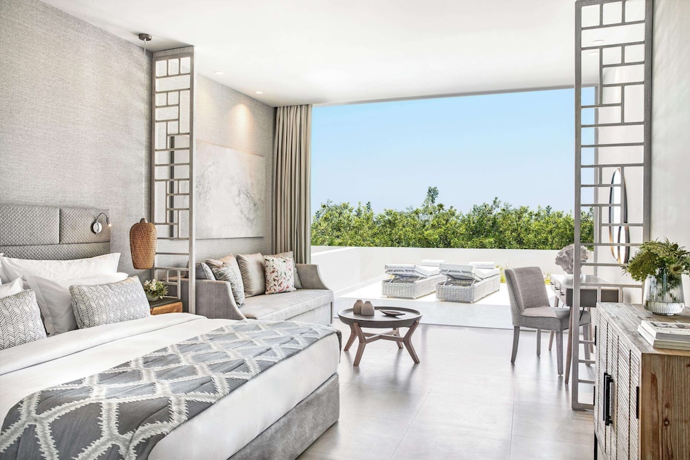 GARDEN, JUNIOR SUITE, DELUXE, SEA VIEW, PRIVATE GARDEN