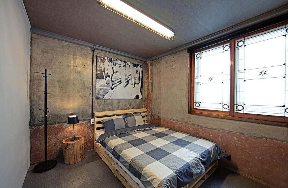 Mido Hostel 16/62