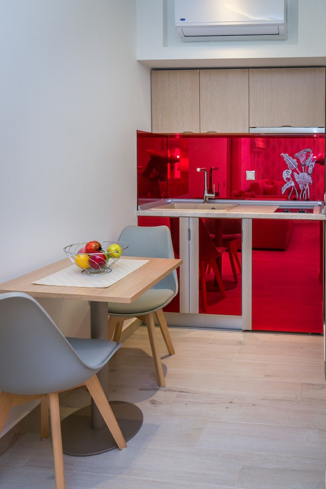 Lobelia Luxury Suites 36/50