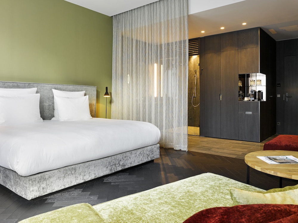 East Hotel Hamburg 12/69