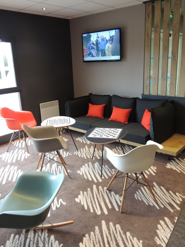 Ibis Auray 39/65