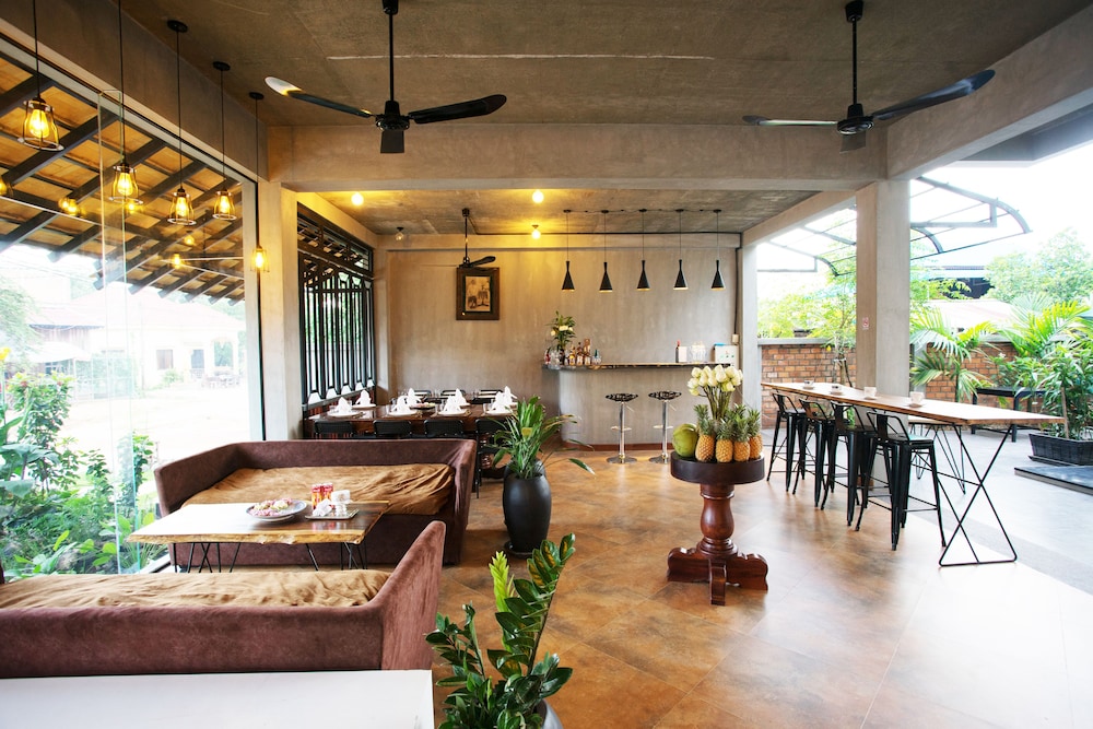 Central Blanche Residence 36/50