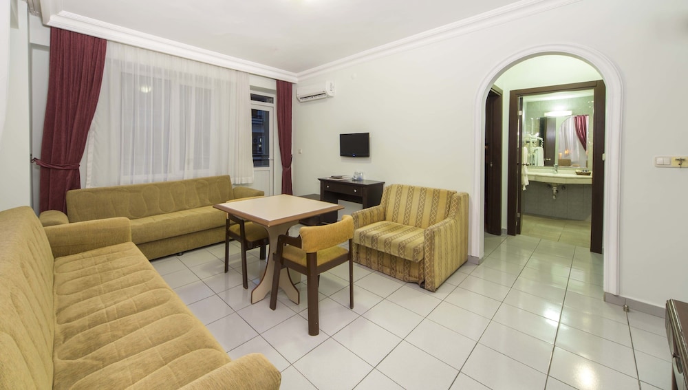 Kleopatra Ada Hotel 34/55