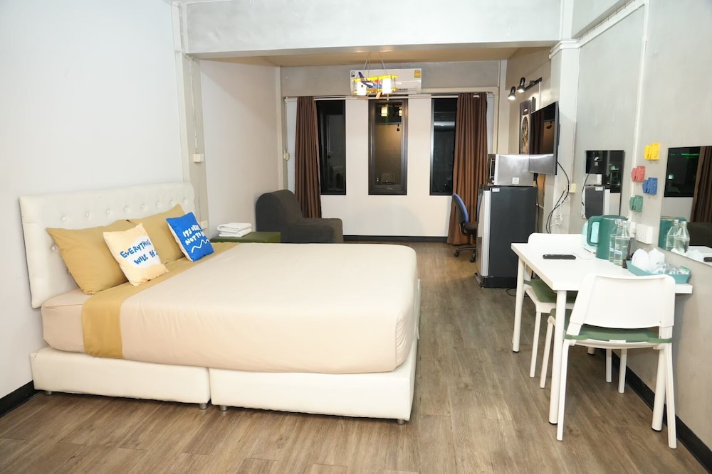 غرفة ديلوكس بسرير كينج بإطلالة على المدينة، Bkk39 Airport hotel 6/10