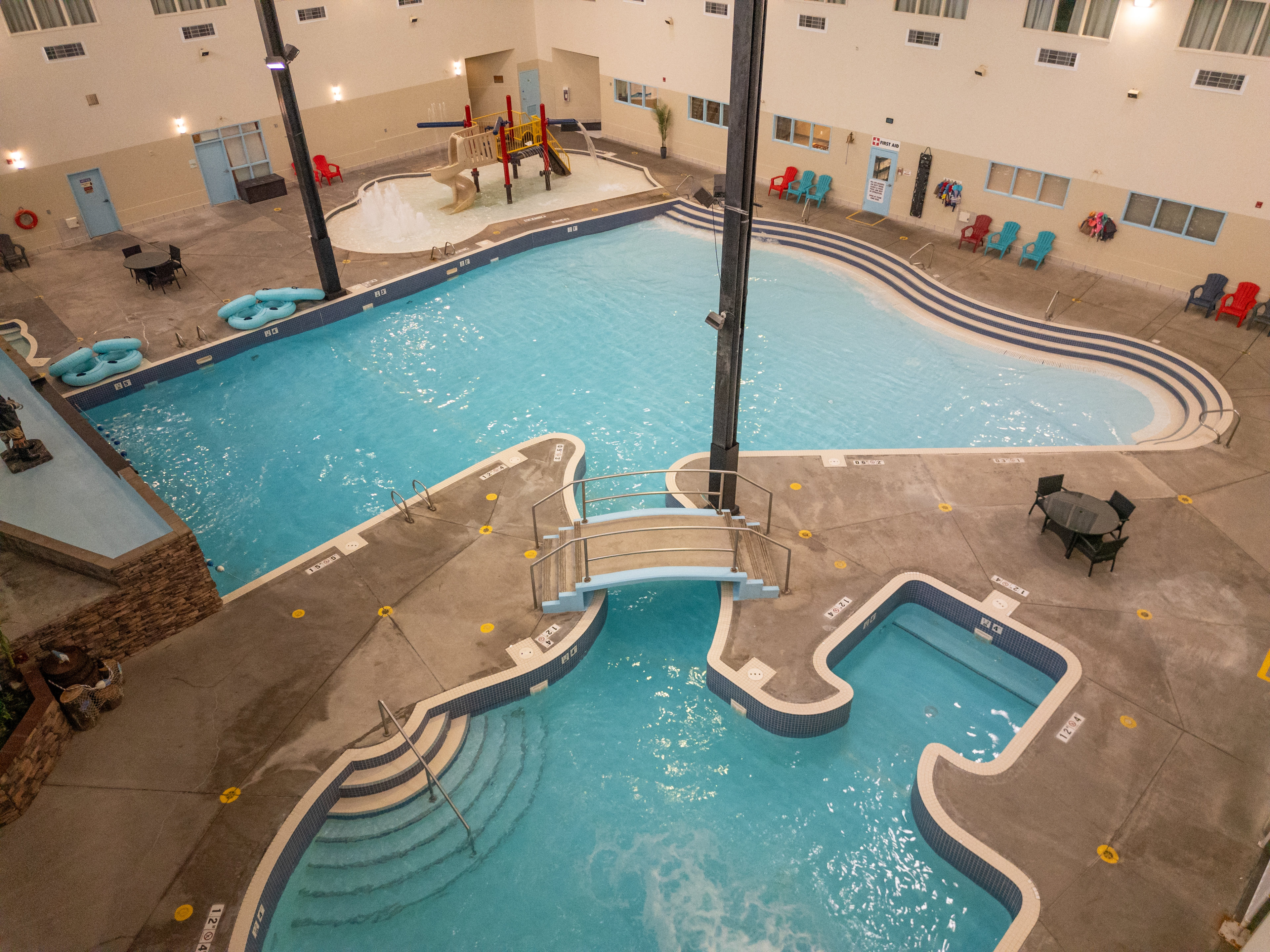 HOLIDAY INN LETHBRIDGE 17/50
