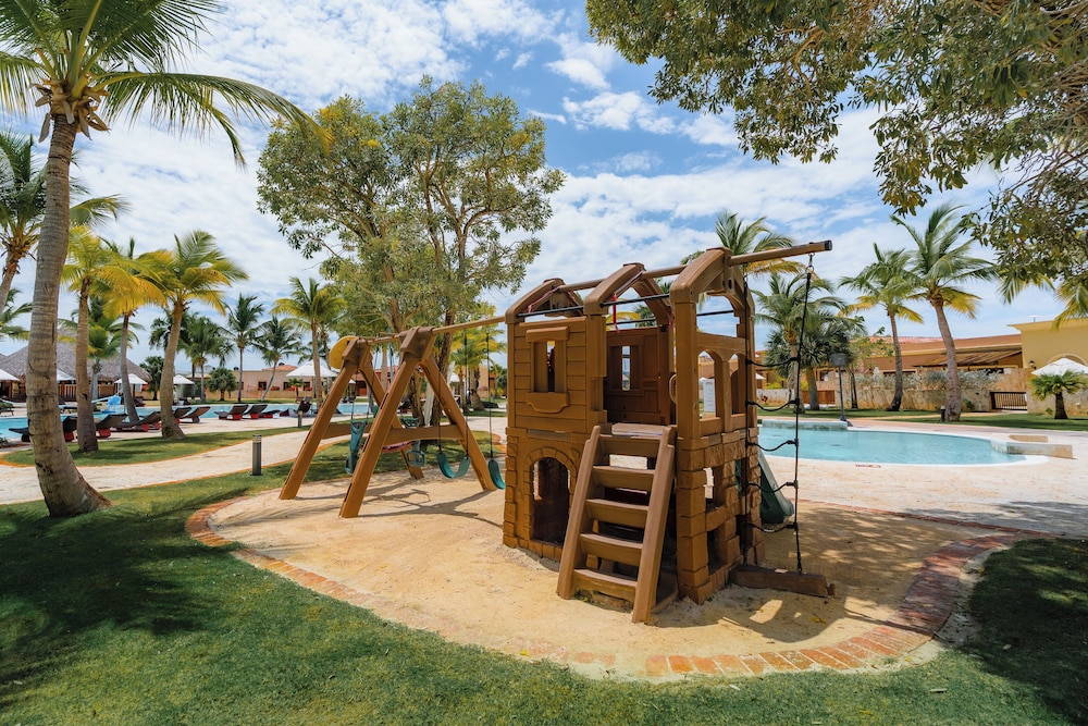 TAN Resorts Marina Cap Cana 30/39
