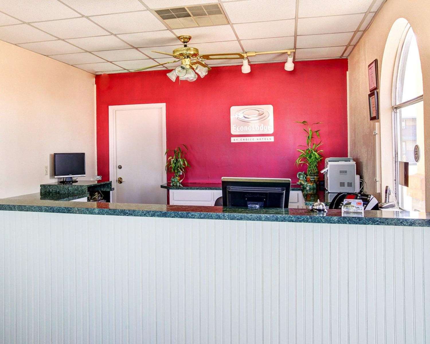 Econo Lodge Temple, TX 5/31