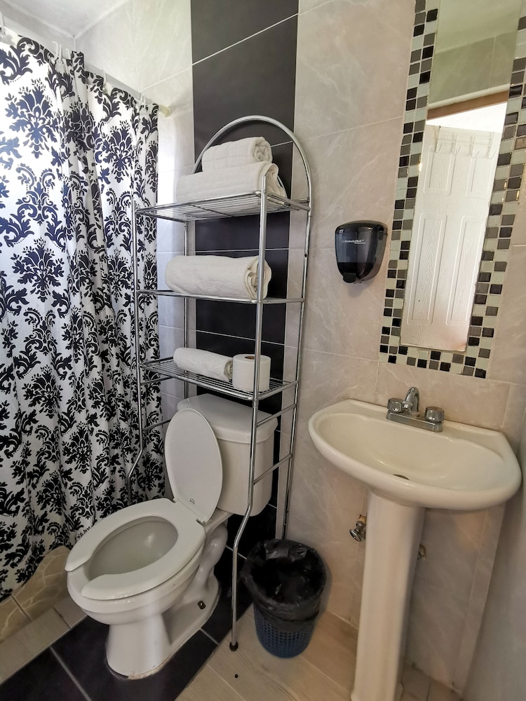 Suites Ejecutivas KenZi 56/67