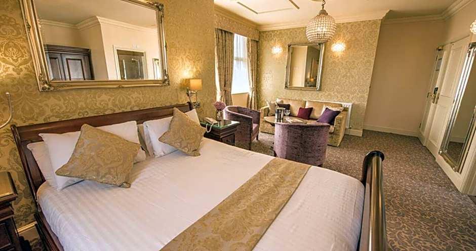Wherry Hotel 13/28