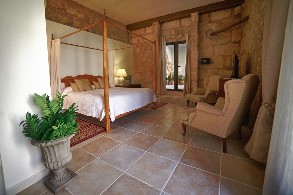 FINCA HOTEL SON PONT 46/60