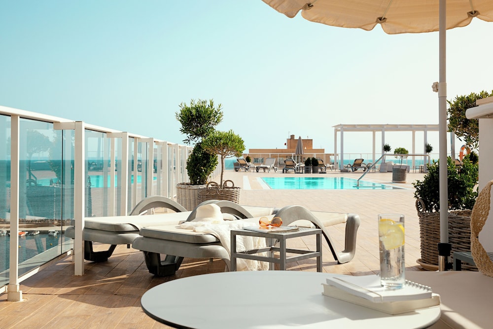 Sunprime Waterfront - Adults Only 24/36