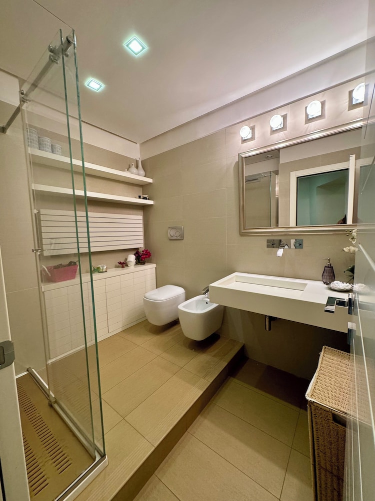 Interno 5 B&B 34/36