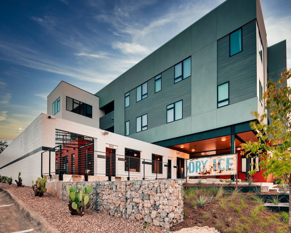 Hotel Dryce 3/31