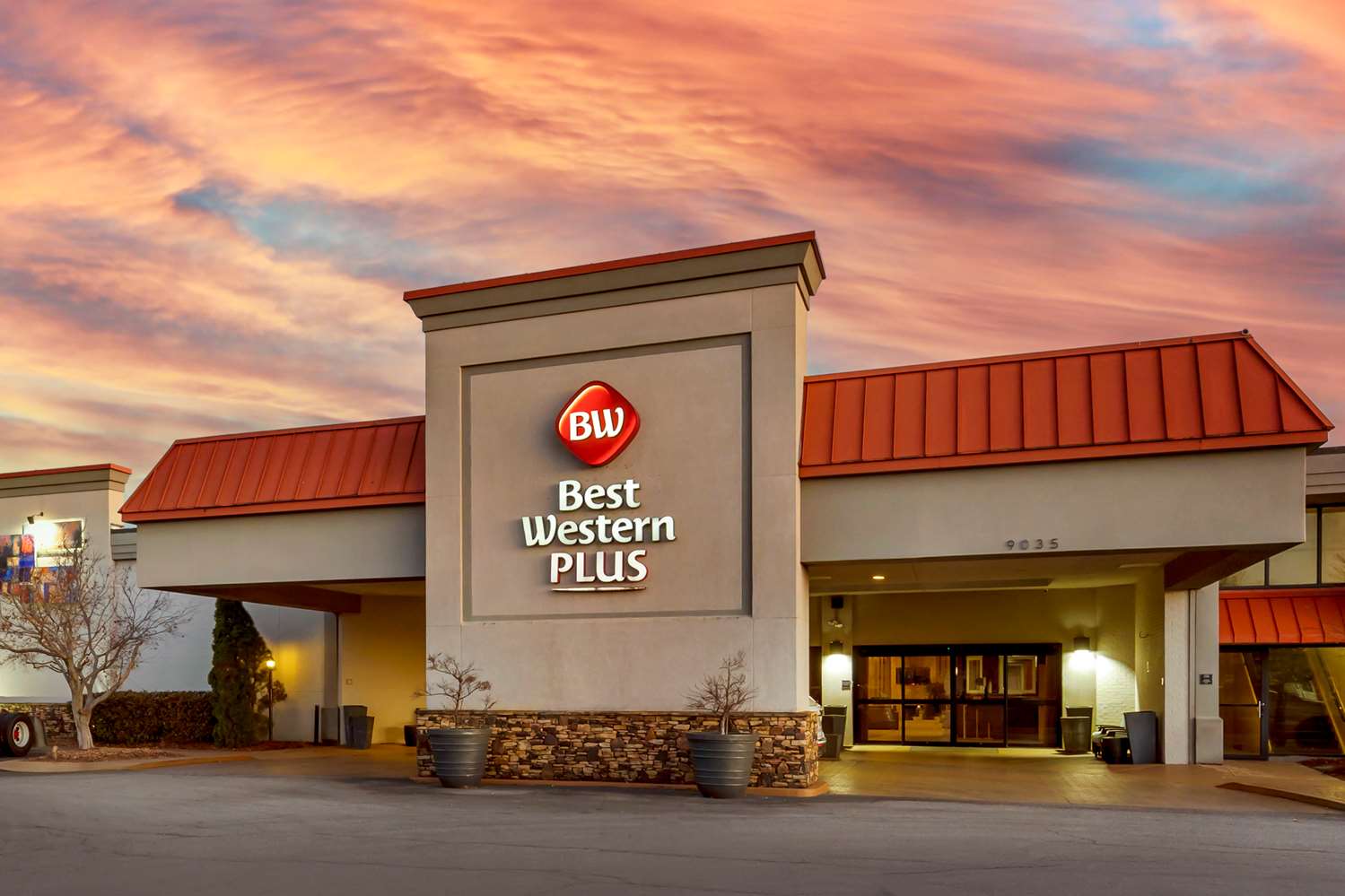 Best Western Plus Madison-Huntsville Hotel 1/14