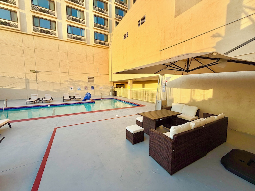 Lincoln Hotel Monterey Park Los Angeles 39/74