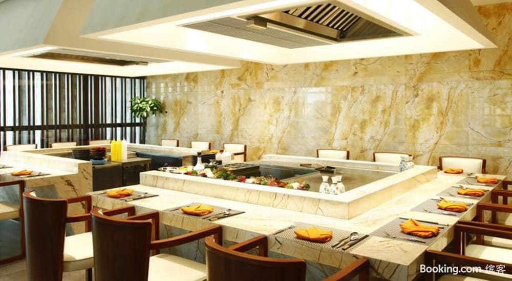 Howard Johnson by Wyndham Sunshine Plaza Ningbo 11/16