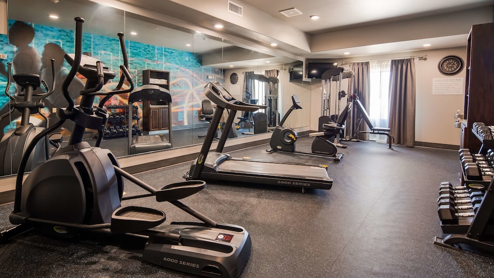 Best Western Plus Ardmore Inn Suites 22/32