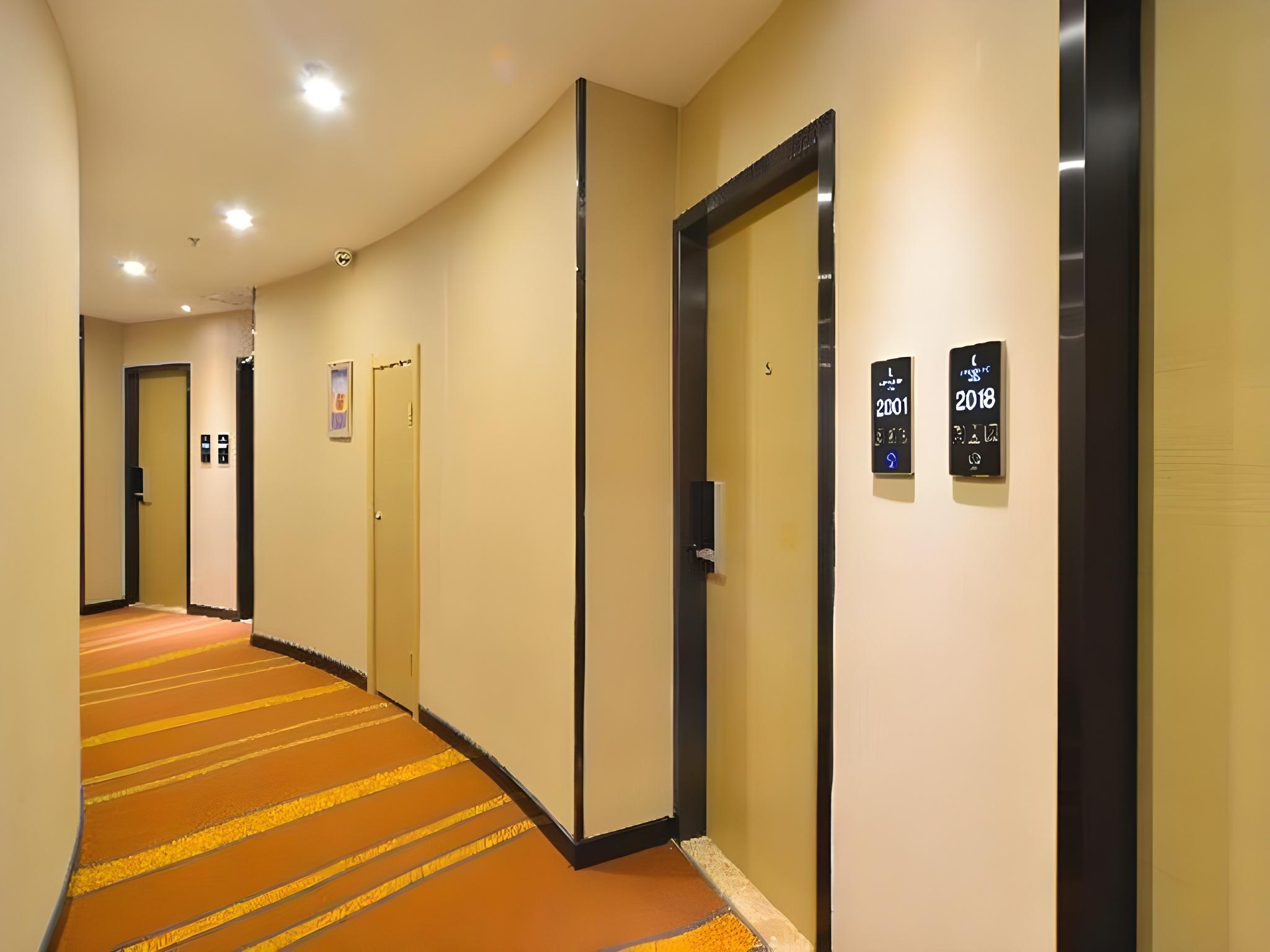 Lavande Hotel (Leshan High-Speed Railway Wanda Plaza) 54/69
