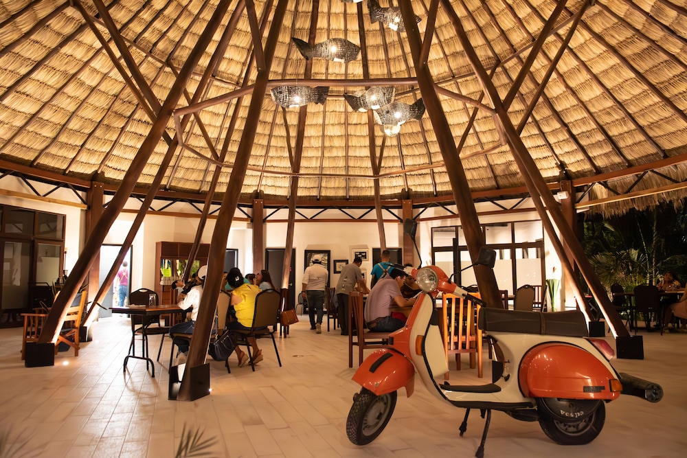Hotel Maya Internacional 34/58
