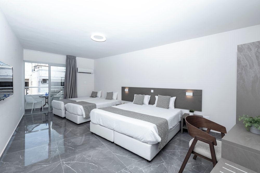 Blazer Residence 13/56