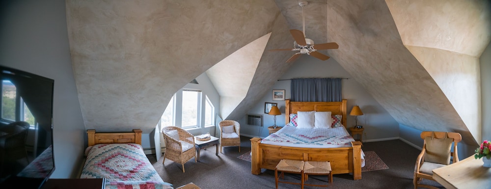 Skyridge Inn Bed & Breakfast 43/73