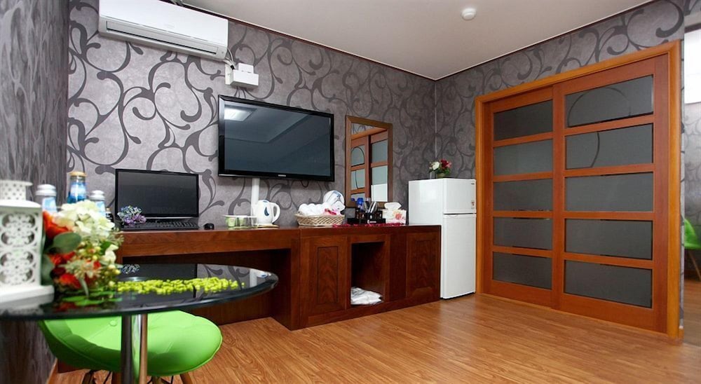 Q Hotel photo4