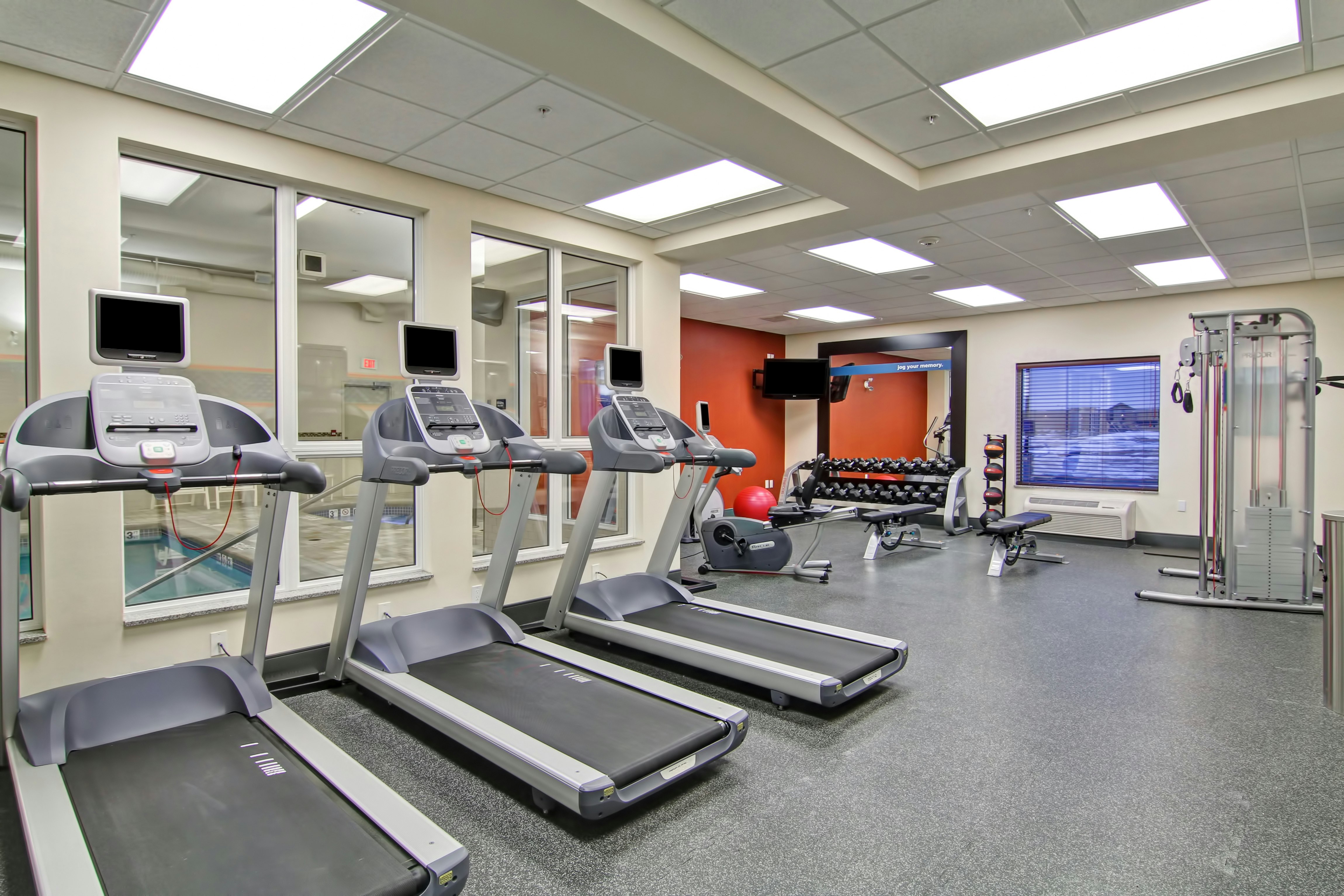 Hampton Inn Suites By Hilton Red Deer 23/38