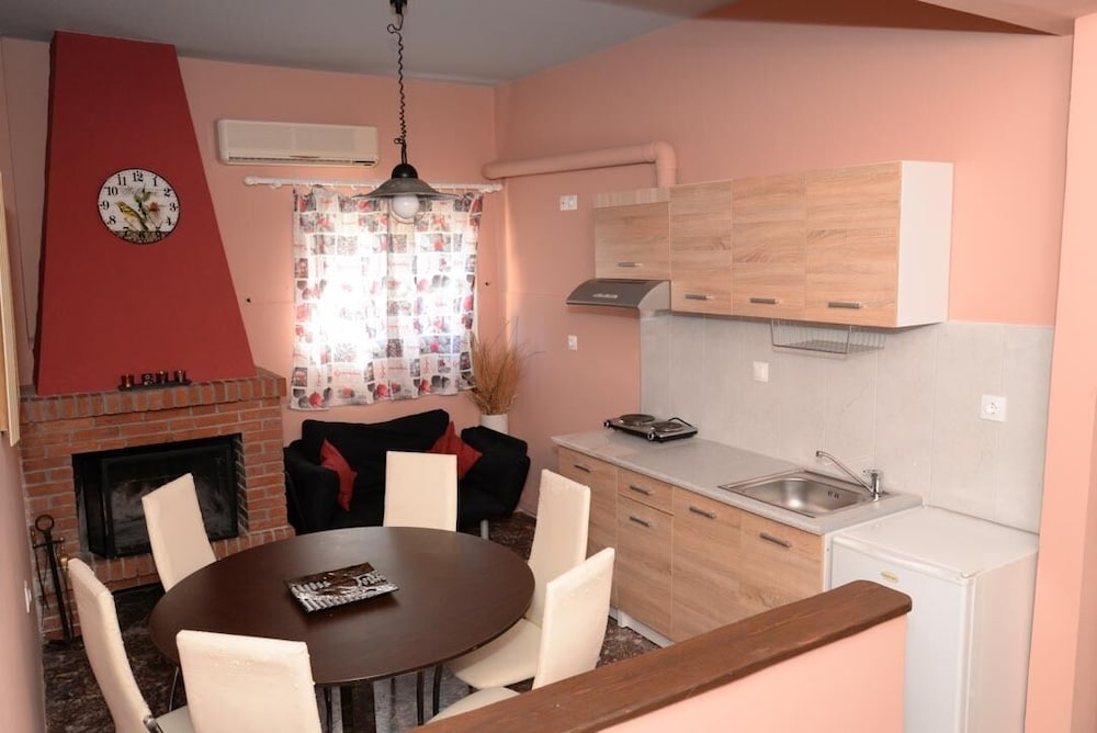 Villa Yannis 39/43
