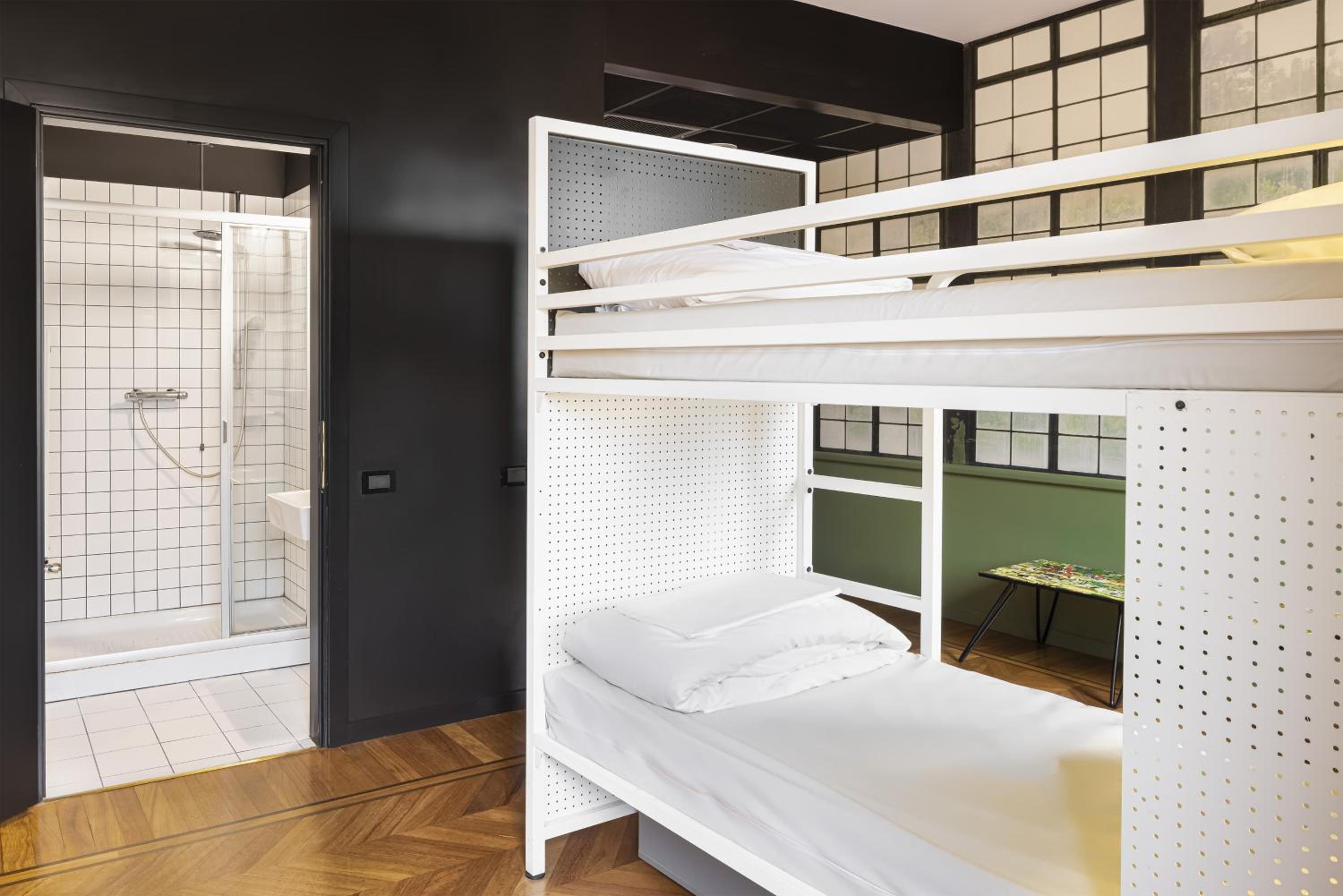 سكن مشترك بأربعة أسرّة للنساء، Generator Hostel Rome 6/10