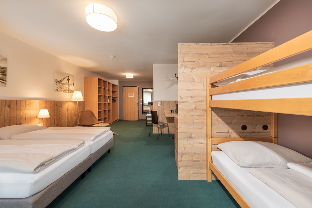 AlpenParks Hotel Matrei 12/43