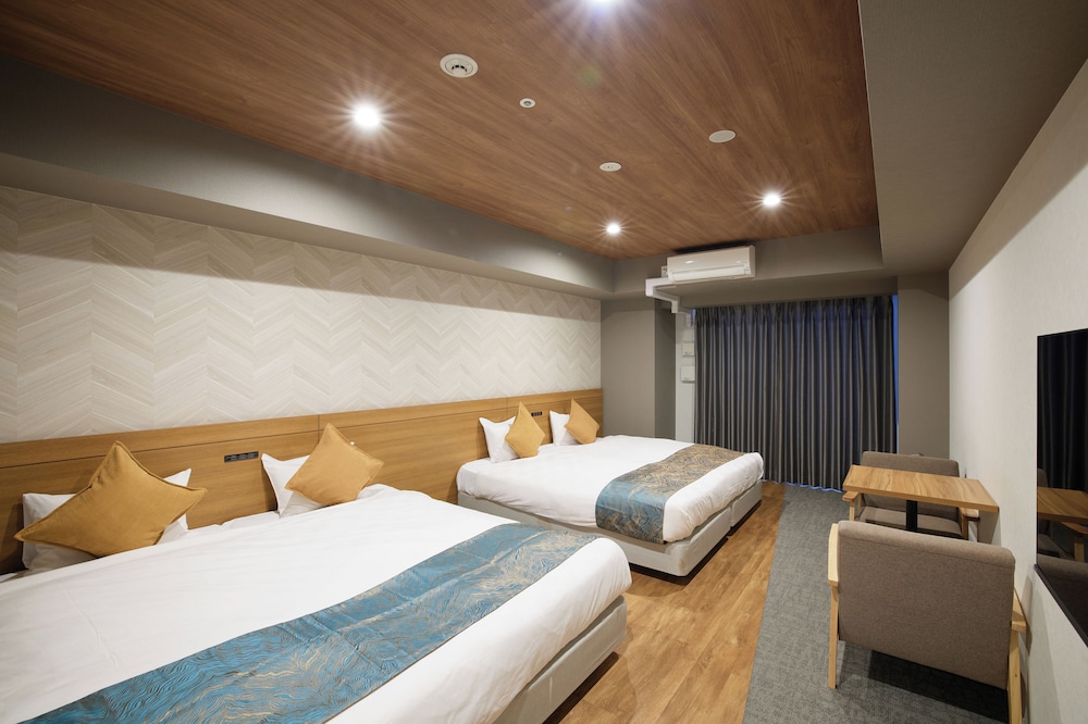 DELUXE, TWIN BEDS
