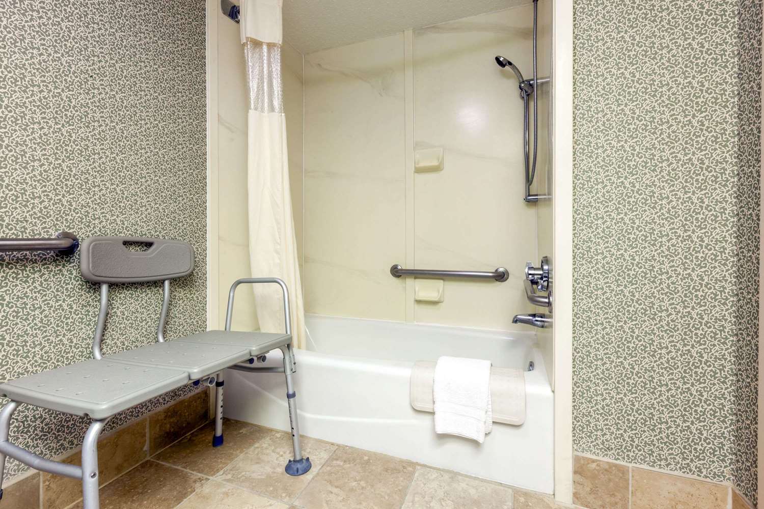 Baymont By Wyndham Amarillo East 10/11