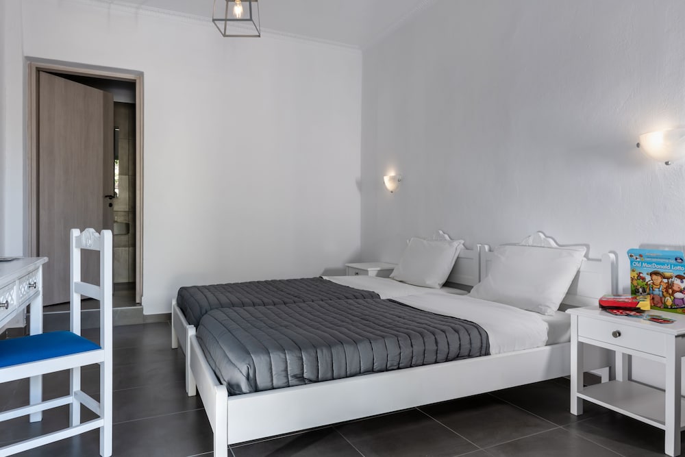 2 BEDROOMS, FAMILY