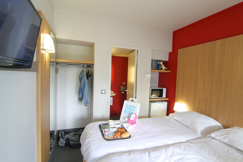 B B Hotel Poitiers 2 16/44