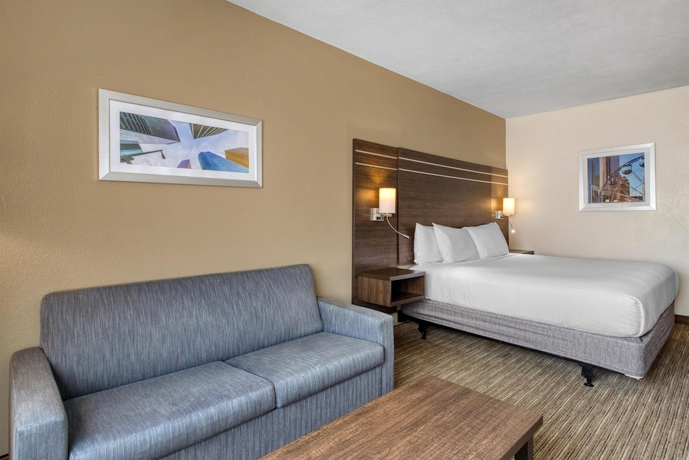 Best Western Champions Forest Inn and Suites 20/61
